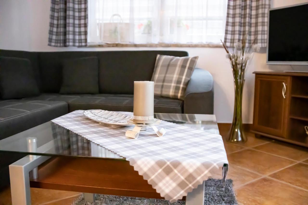 Tatrzanskie Spanie Pokoje Goscinne Poronin Luaran gambar